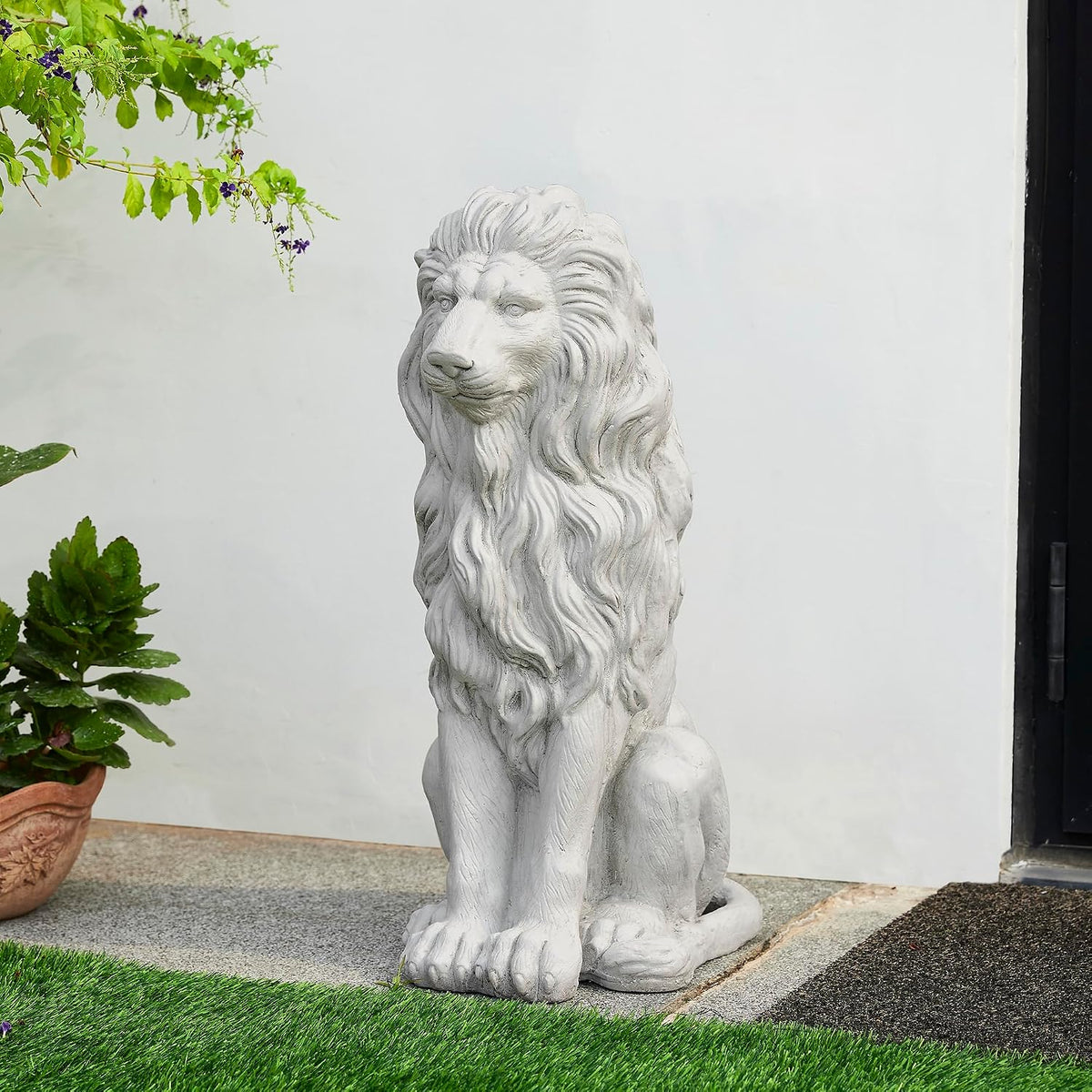 Sitting Lion Garden Statue
